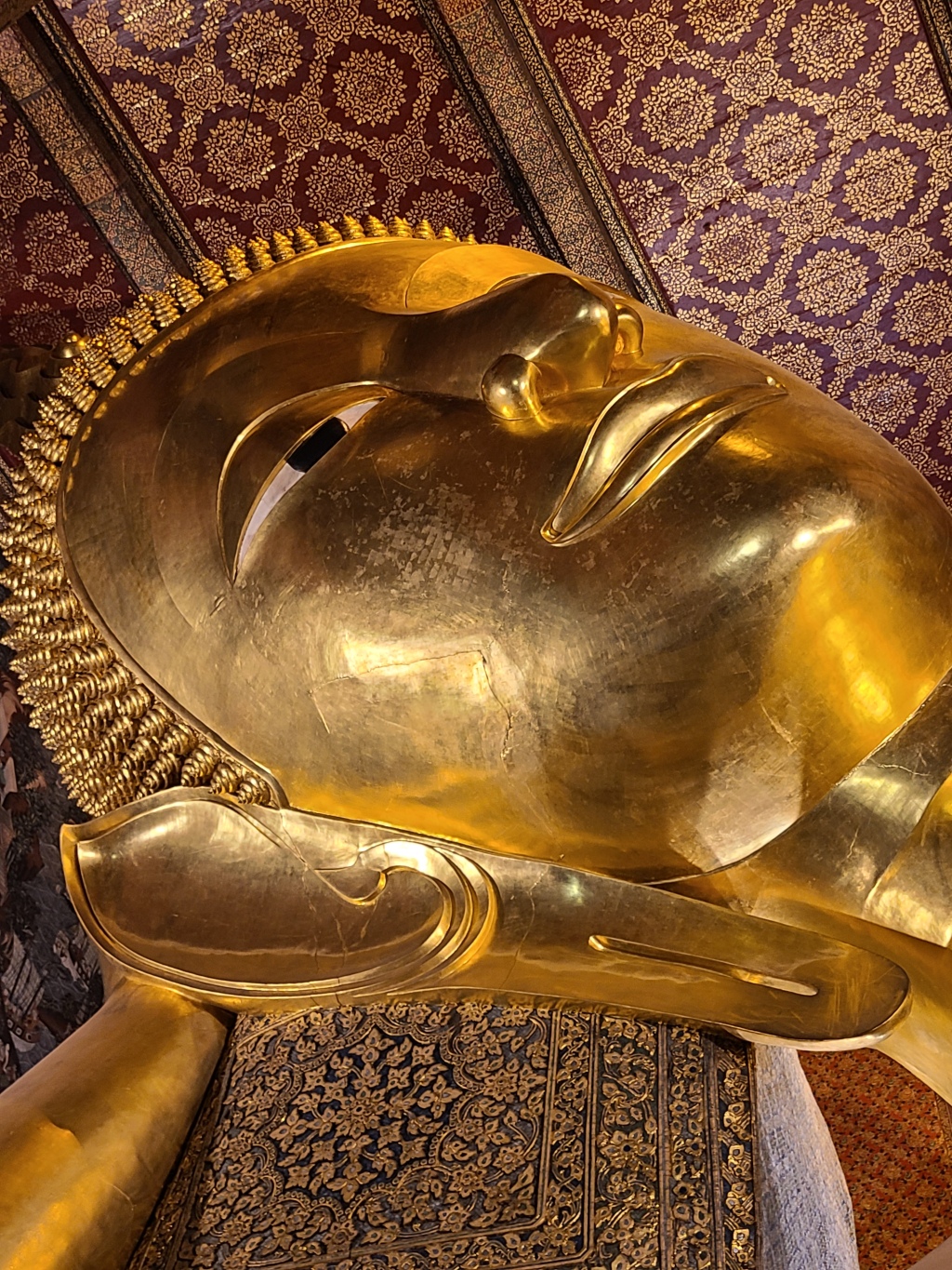 Wat Pho famous reclining Buddha temple in Bangkok