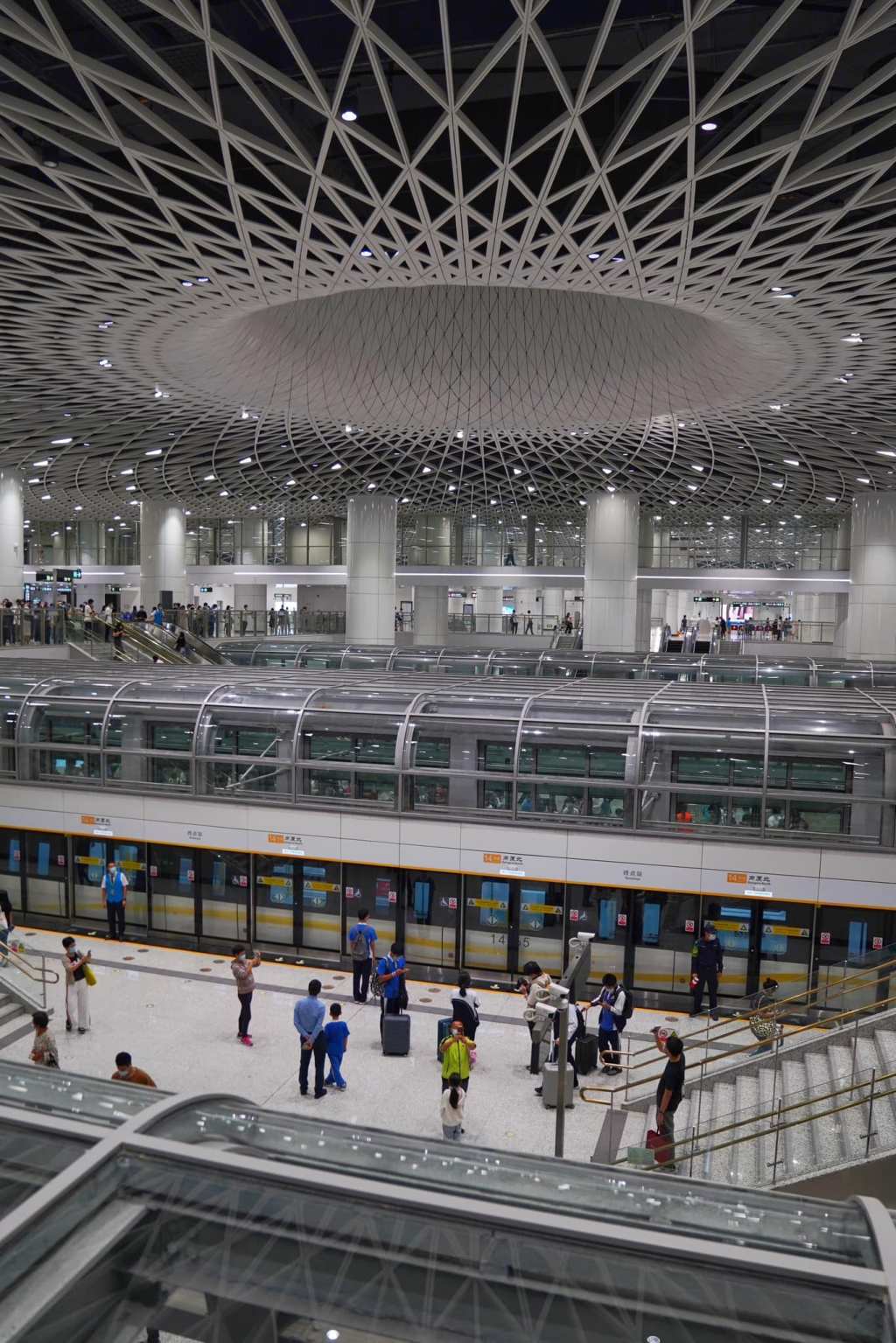 Amazing New Architecture at Gangxia North Metro Station in Shenzhen